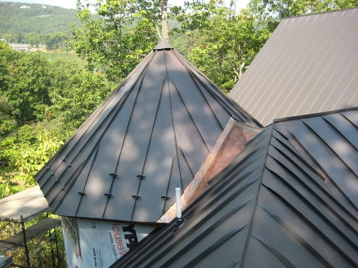 Professional Shingle Replacement & Repair by Craftsman Roofing in West 4th Street